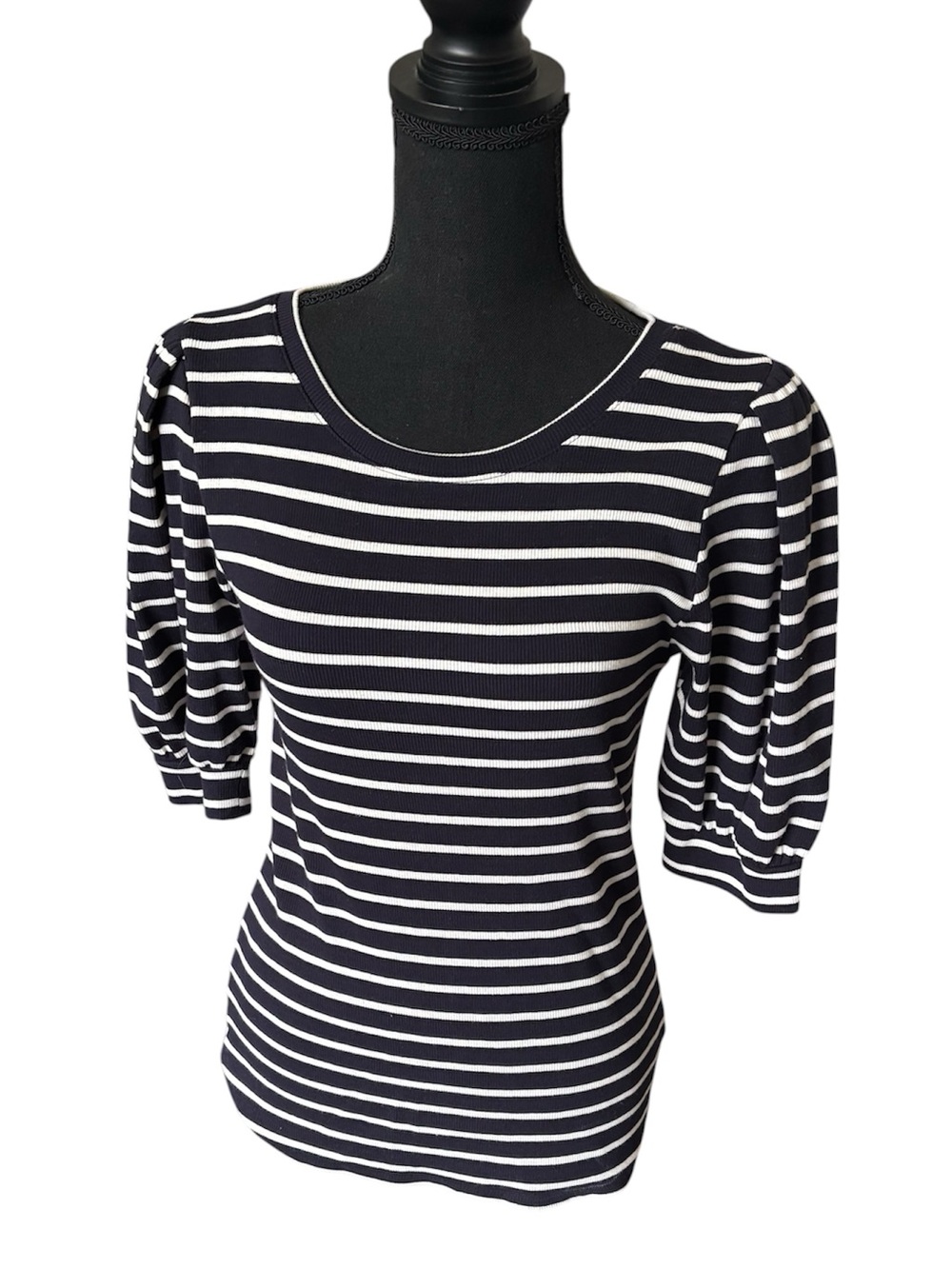 Express Navy & White Striped Puff Sleeve Top, size medium, new with tags